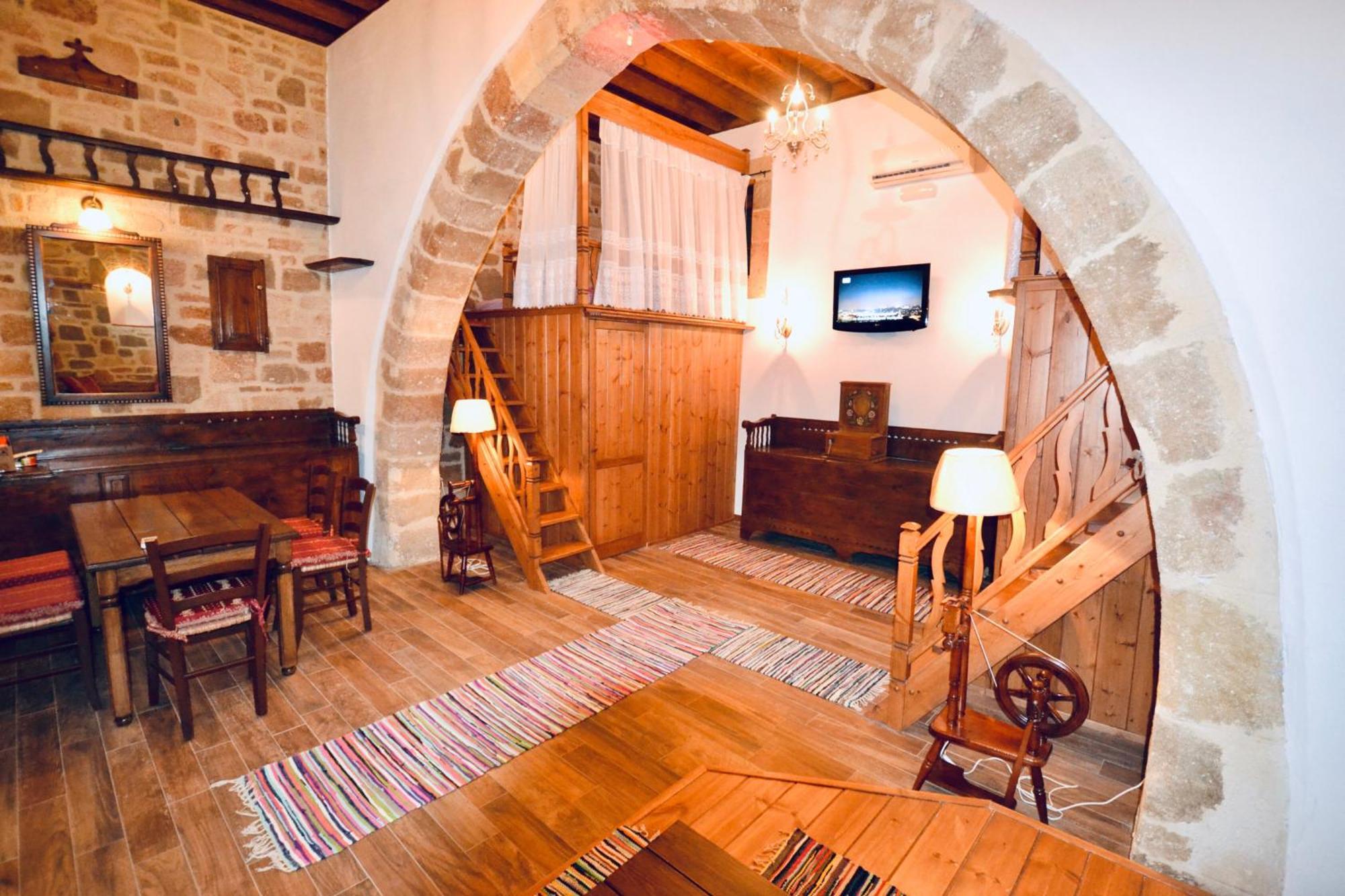 Patitiri Traditional House With Hot Tub Villa *