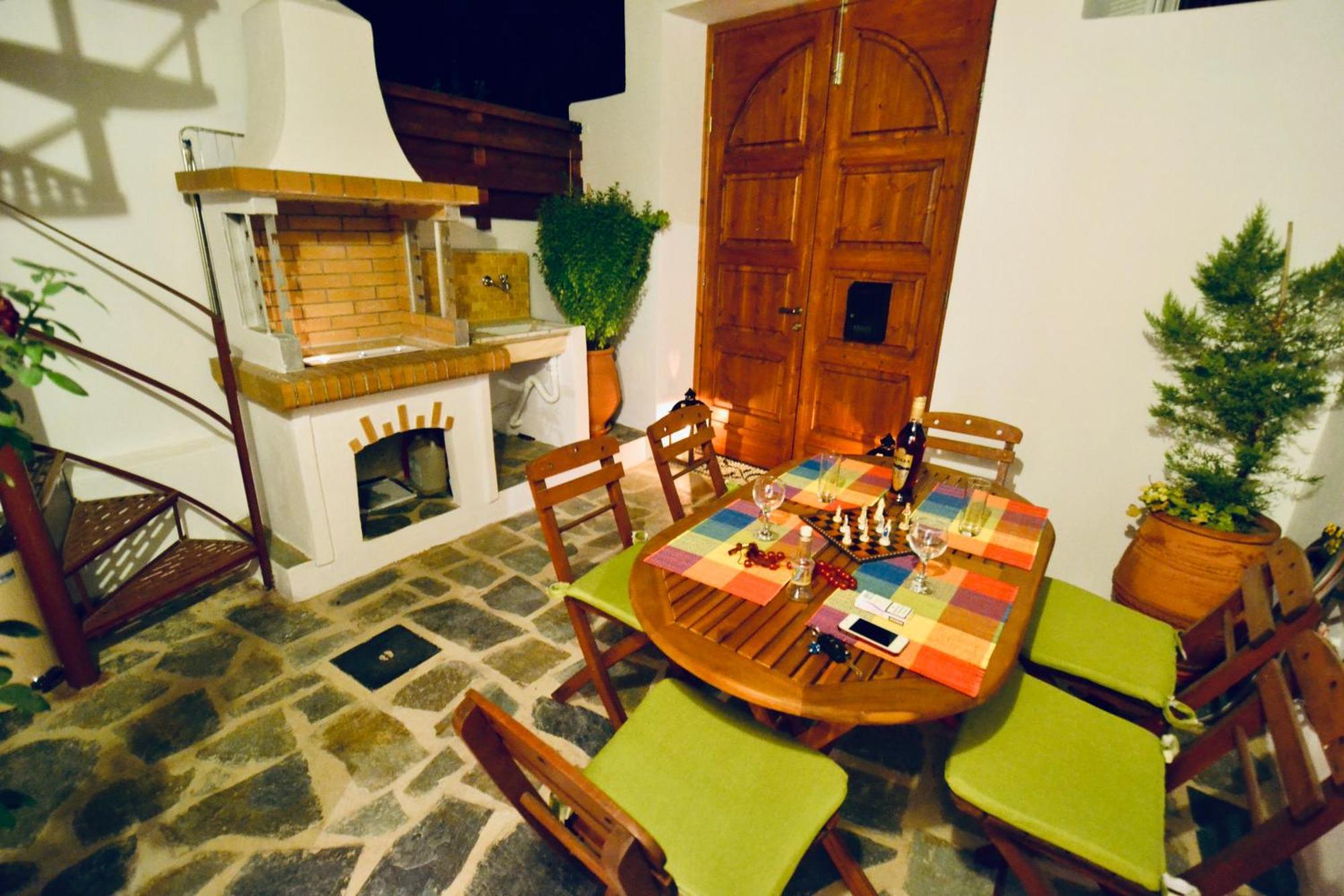 Patitiri Traditional House With Hot Tub Villa