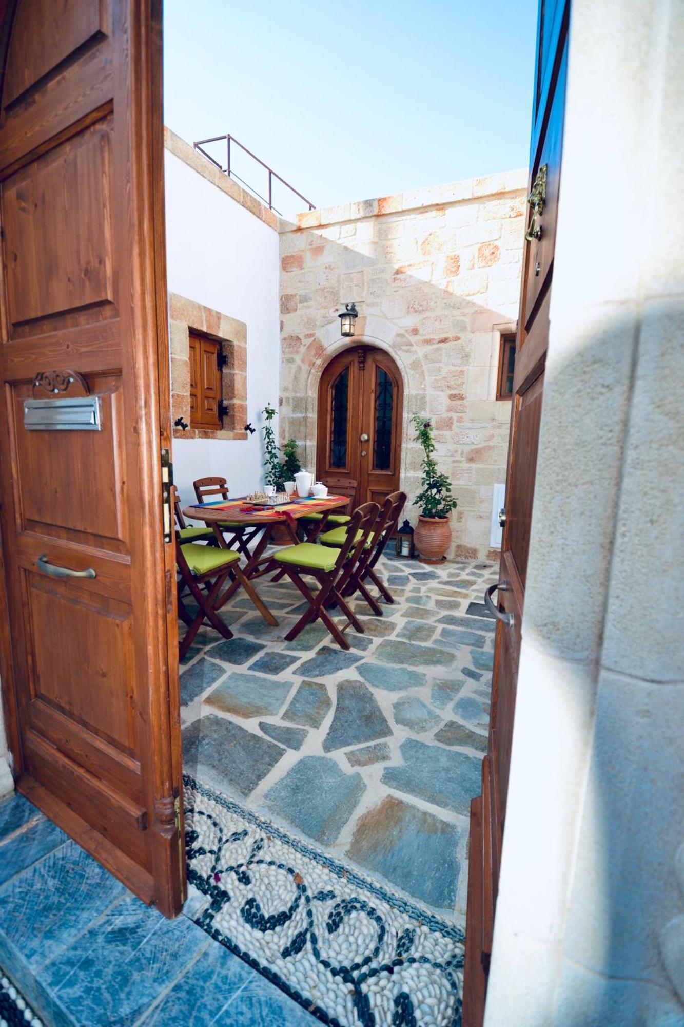 Patitiri Traditional House With Hot Tub