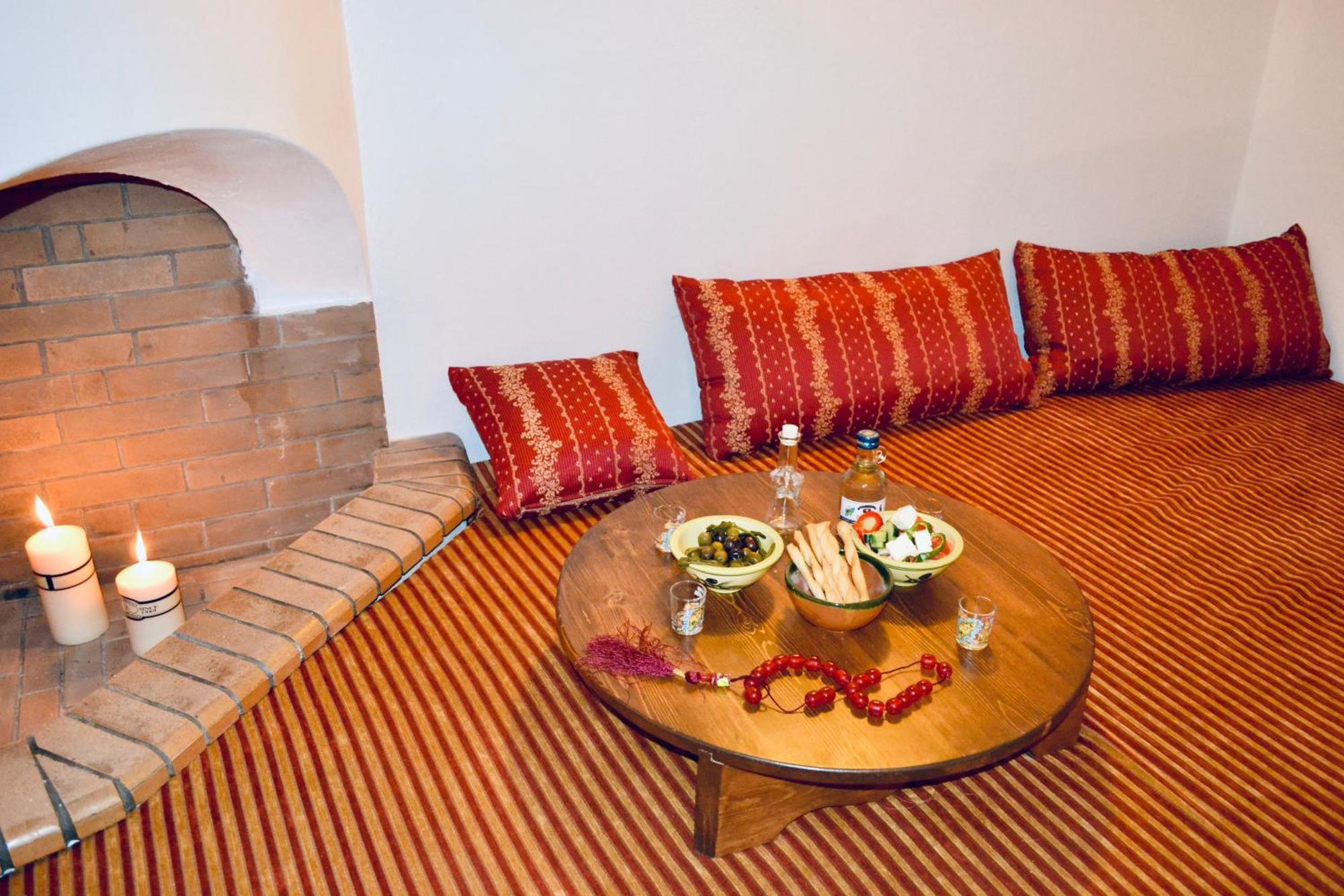 Patitiri Traditional House With Hot Tub Villa