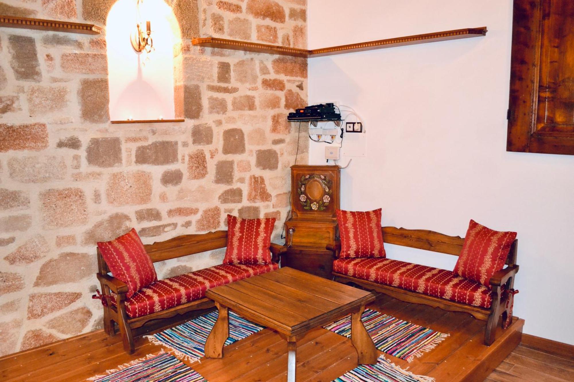 Patitiri Traditional House With Hot Tub * Архангелос